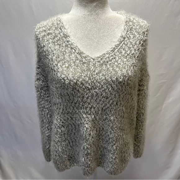 ALTAR'D STATE Eyelash Sweater Womens V-neck Gray/White Size Small/Medium - Picture 1 of 8